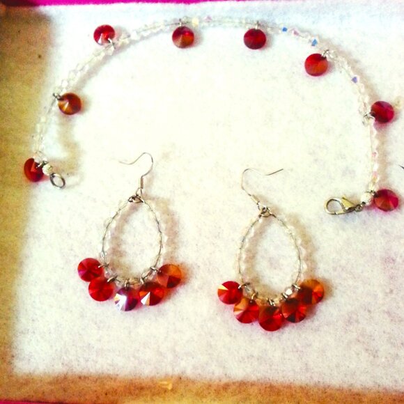 Swarovski Crystal Hand-Made Earring and Bracelet set Cherry Red and White - Picture 9 of 10